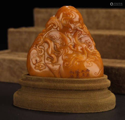 A TIANHUANG STONE SEAL CARVED WITH DRAGON