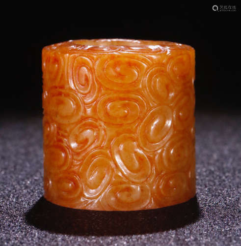 A HETIAN JADE CARVED AUSPICIOUS RING