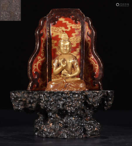 A COPPER OUTLINE IN GOLD CARVED BUDDHA