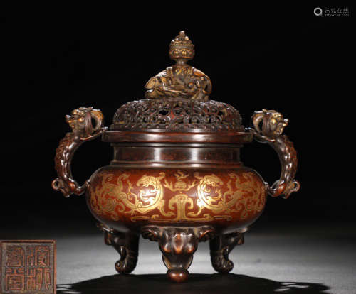 A GILT BRONZE CENSER CARVED WITH DRAGON PATTERN