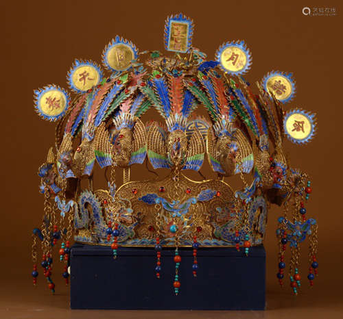 A GILT BRONZE ENAMELING BLUE PHOENIX WEDDING CROWN