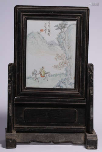 A SHALLOW GLAZE SCREEN WITH FRAME