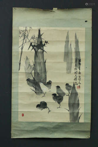 A BAMBOO&CHICKEN PATTERN VERTICAL AXIS PAINTING