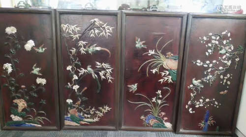 SET OF TAN WOOD WITH GEM FLOWER PATTERN SCREENS