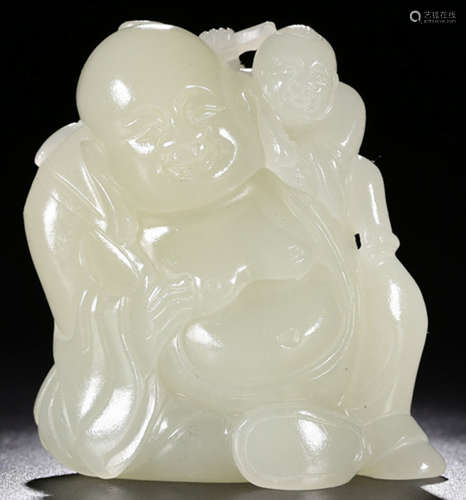 A XINJIANG HETIAN JADE CARVED MAITREYA BUDDHA STATUE