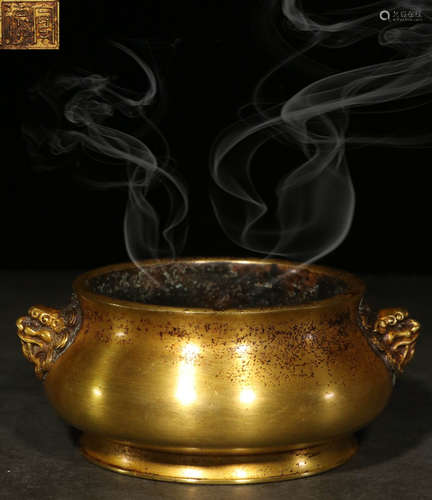 A GILT BRONZE CAST DRAGON PATTERN CENSER