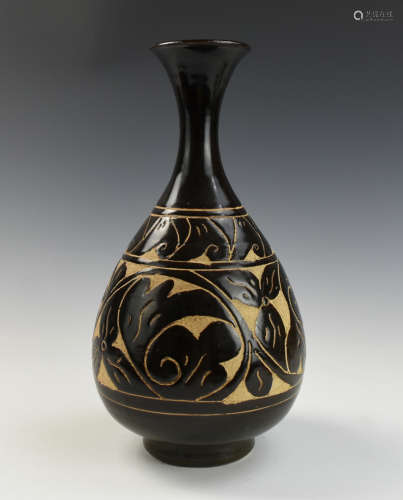 Chinese Cizhou Ware Yuhuchun Vase, Song Dynasty