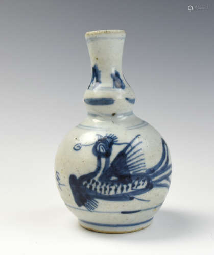 Chinese Blue & White Gourd Vase, Ming Dynasty