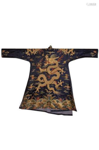 Ancient Chinese Kesi robe with dragon pattern中國古代緙絲吉服