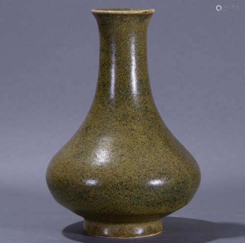 ancient Chinese brown glazed long-necked vase with mark中國古代茶葉末釉長頸瓶