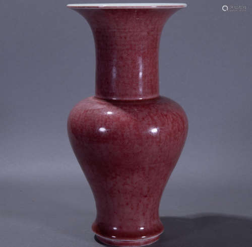 ancient Chinese underglazed red vase中國古代紅釉花瓶