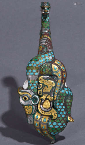 Ancient Chinese bronze belt hook inlaid with gemstone and gold中國古代青銅鑲嵌寶石錯金帶鉤