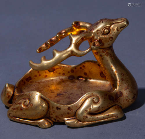 ancient Chinese bronze gilt deer中國古代銅鎏金鹿