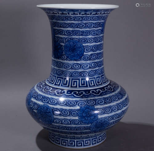 ancient Chinese blue glazed vase中國古代藍釉花瓶
