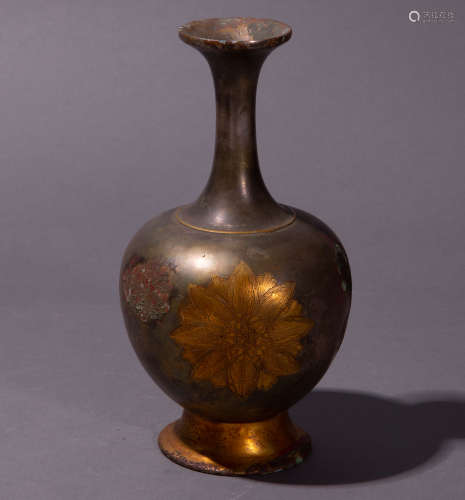 Ancient Chinese bronze gilt bottle中國古代銅鎏金淨瓶