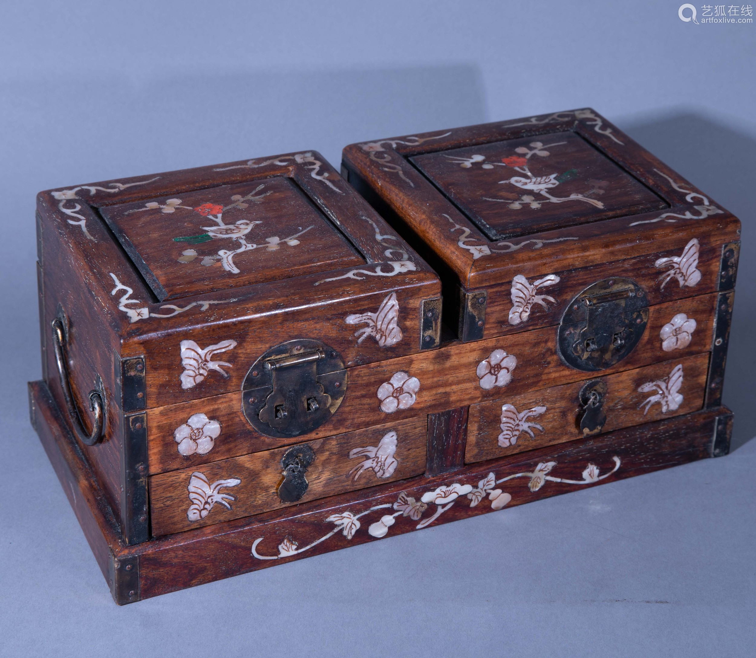dressing box inlaid with shell中国古代黄花梨镶嵌贝壳梳妆盒