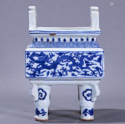Ancient Chinese blue and white porcelain square 