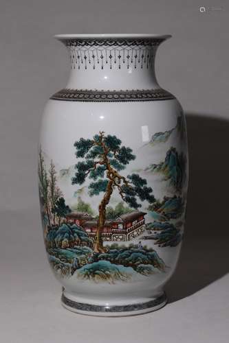 粉彩花卉山水灯笼瓶 Pink flower landscape lantern vase