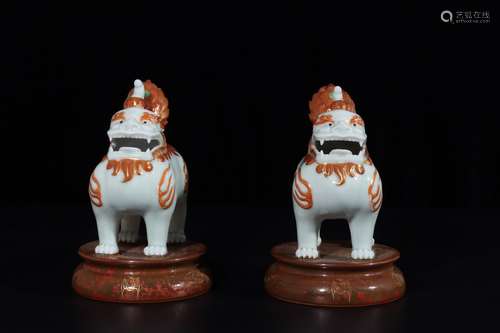 仿生瓷狮子香薰炉 Bionic porcelain lion incense burner