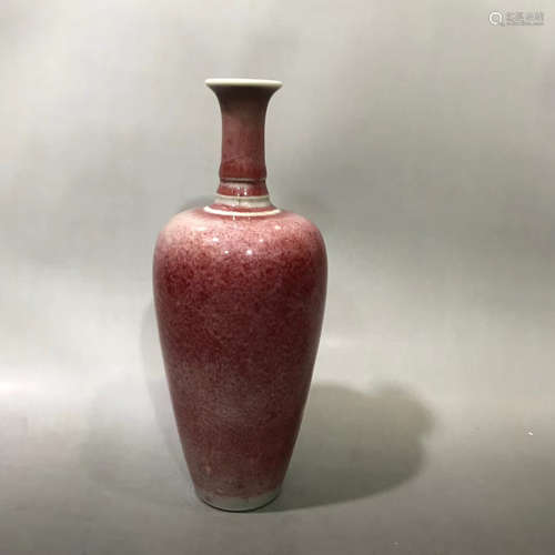 红釉柳叶瓶 Red glazed willow leaf vase