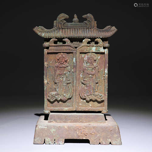 佛教人物铁质佛龛 Iron niches for Buddhist figures