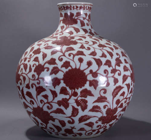 ancient Chinese underglazed red bottle中國古代釉裡紅天球瓶