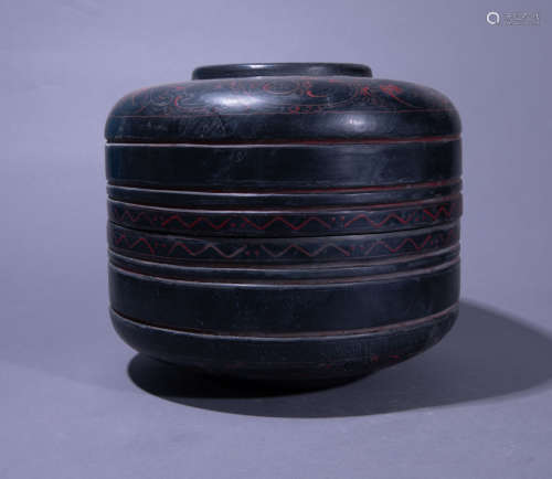 Ancient Chinese wooden lacquerware box中國古代木質漆器盒