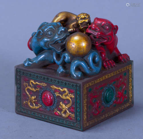 ancient Chinese colored glass seal, three lions play a ball中國古代琉璃印章