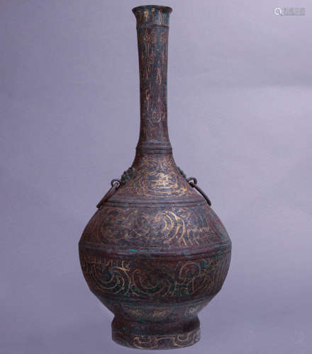 Ancient Chinese bronze long-necked bottle inlaid with gold中國古代青銅錯金長頸瓶