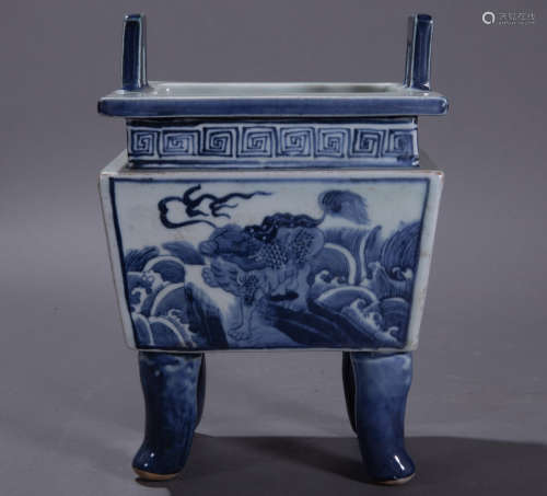 Ancient Chinese blue and white porcelain 