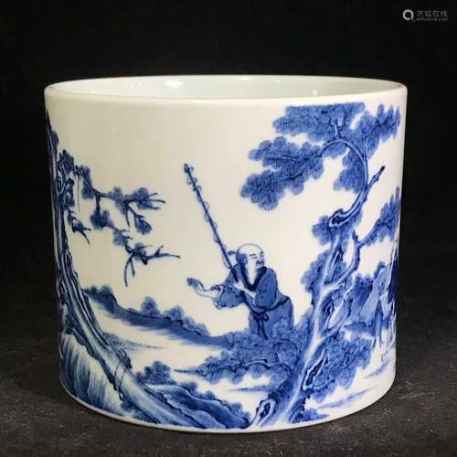 青花渔家乐图笔筒 Blue and white fisherman's music drawing pen holder