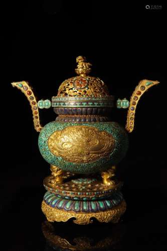 铜鎏金嵌绿松石龙纹三足鼎 Bronze gilded tripod with turquoise and dragon design