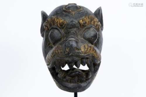 BHUTAN oud tantrisch-boeddhistisch (dans)masker in de vorm van een tijgerkop met [...]