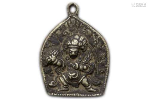 Antieke' Tibetaanse pendatief in massief zilver met de bas-reliëfvoorstelling van de [...]