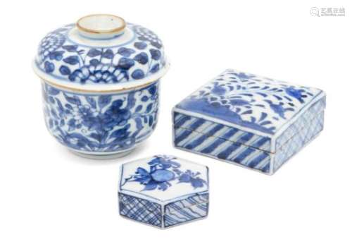 Two Chinese porcelain boxes and a bowl and cover, 17th-19th century, each painted in underglaze blue