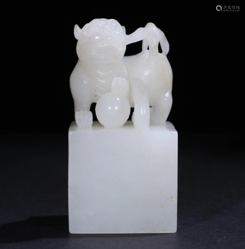 A CHINESE WHITE JADE SEAL