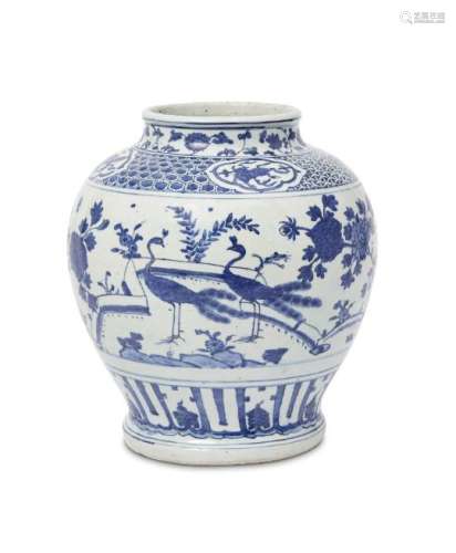 A large Chinese porcelain jar, guan, Ming dynasty, Jiajing period, painted in underglaze blue with