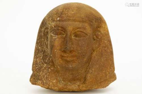 OUD-EGYPTE - 26ste tot 30ste DYNASTIE (672 - 343BC) sculptuur (fragment) in [...]