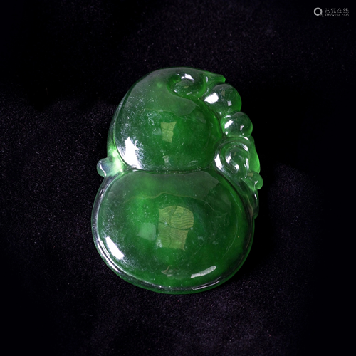 Jade carving of double gourd