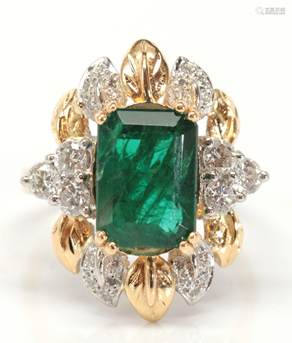 Emerald, diamond, 18k gold ring