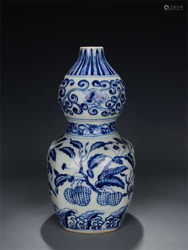 A Chinese Blue and White Porcelain Double Gourd Vase