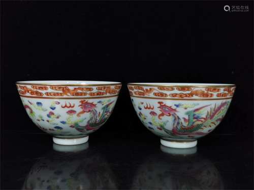 A Pair of Chinese Famille-Rose Porcelain Bowls