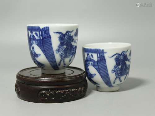 A Pair of Chinese Blue and White Porcelain Cups