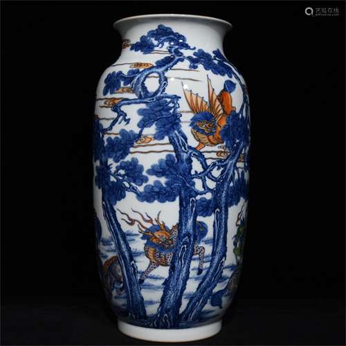 A Chinese Blue and White Porcelain Vase