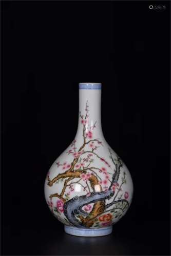 A Chinese Famille-Rose Porcelain Vase