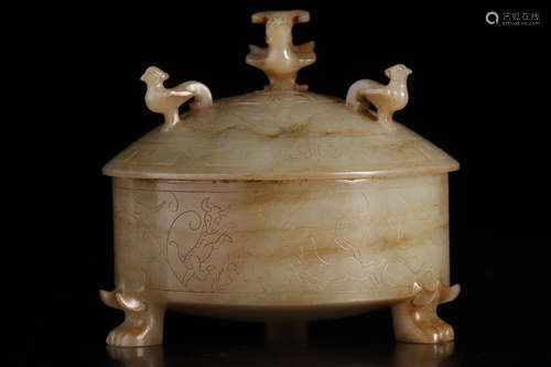 HETIAN JADE CARVED 'ANIMALS' TRIPOD CENSER WITH LID