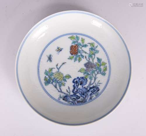 DOUCAI 'FLOWERS AND BUTTERFLIES' DISH