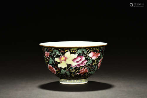 FAMILLE ROSE BLACK GROUND 'FLOWERS' BOWL