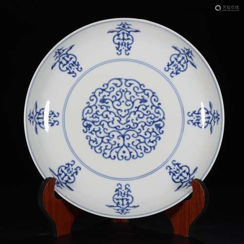 BLUE AND WHITE 'FLOWERS AND VINES' DISH