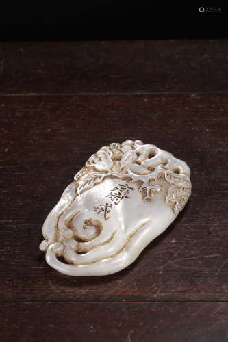 MOTHER OF PEARL CARVED 'FINGERED CITRUS' PLAQUE